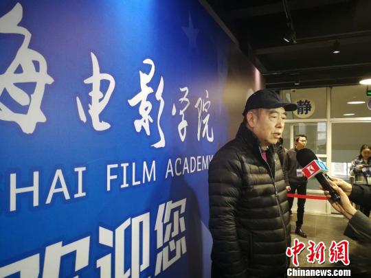 上海电影学院导演专业首度招生，院长陈凯歌巡考，并分享其对人才培养的思考。　许婧　摄