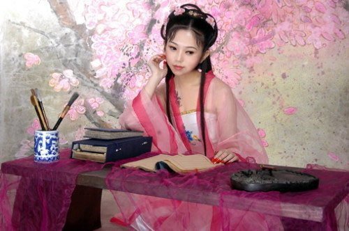 步非烟点评2010作文:半命题作文更贴近考生